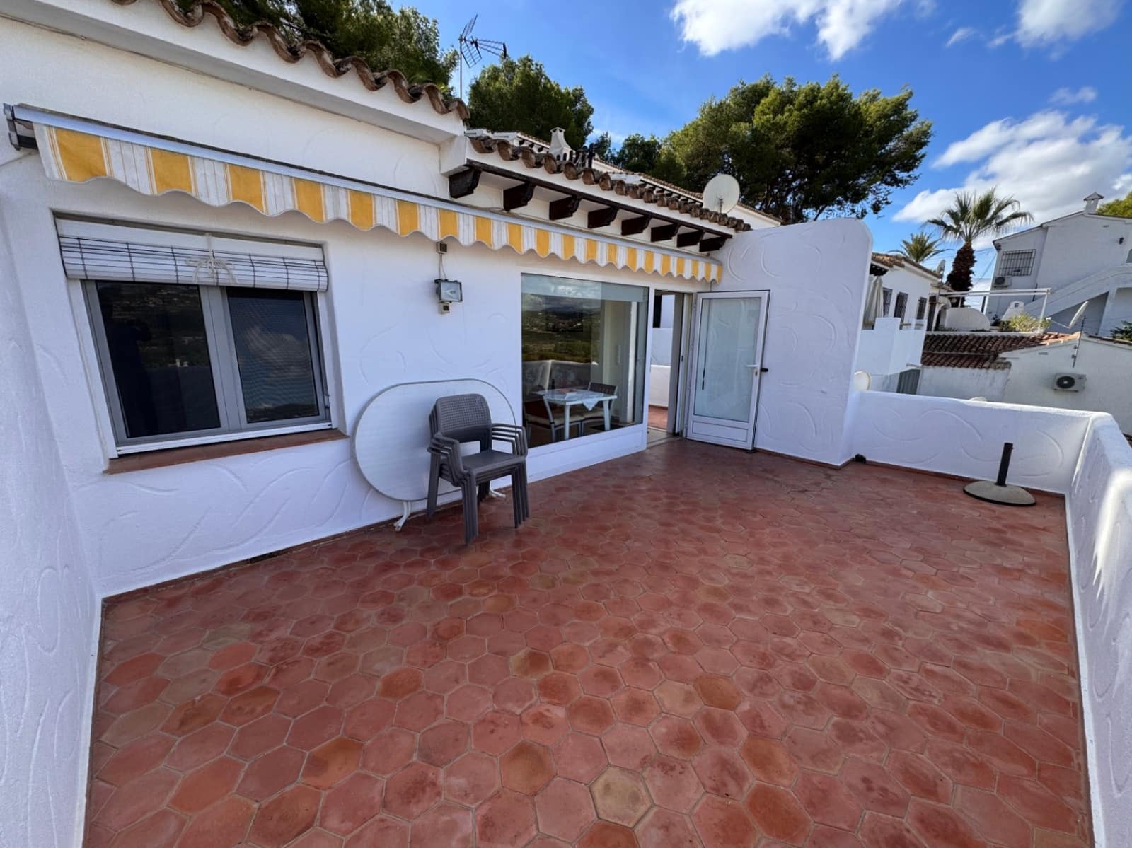 4 bedroom Apartment for sale in Moraira with pool - € 255,000 (Ref: 10138780)