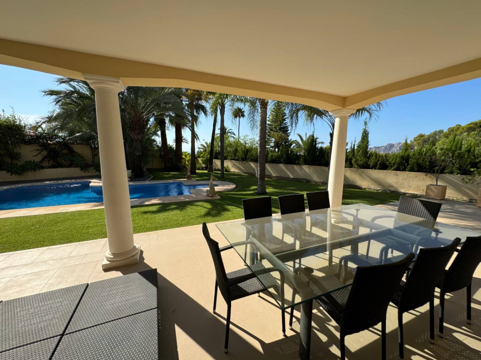 4 bedroom Villa for sale in Benissa with pool garage - € 1,350,000 (Ref: 4416640)
