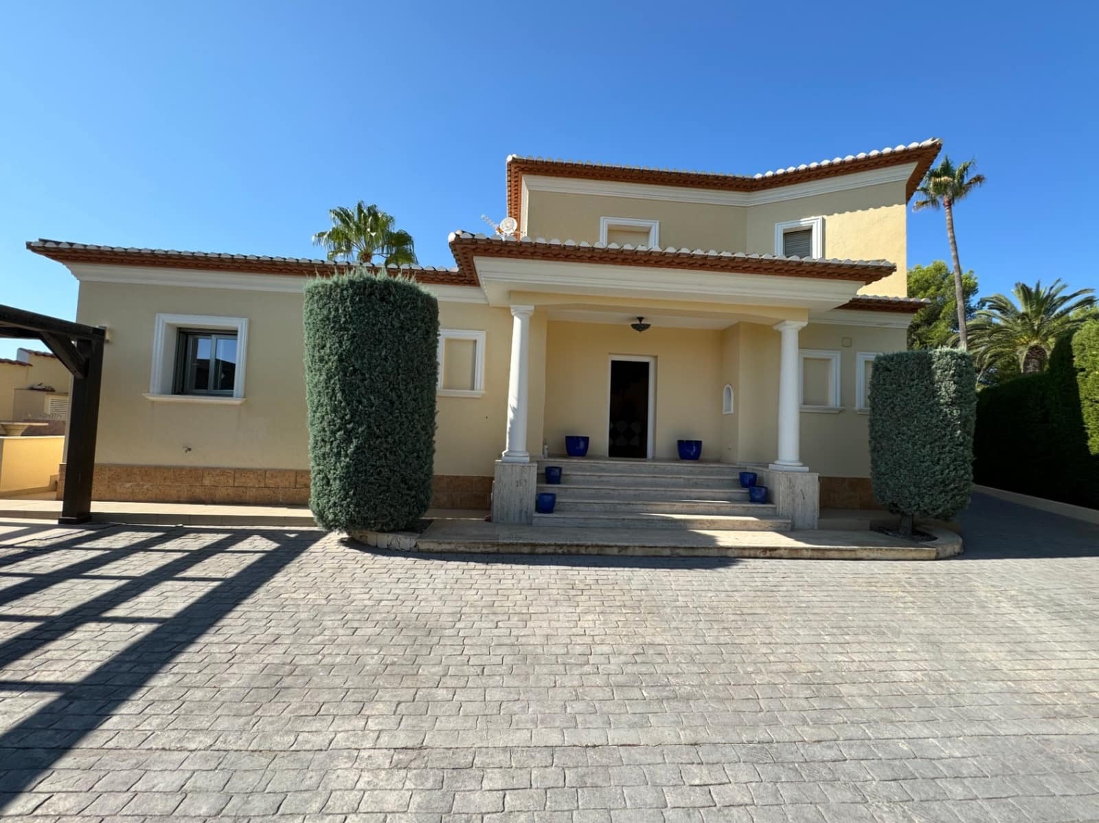 4 bedroom Villa for sale in Benissa with pool garage - € 1,350,000 (Ref: 4416640)