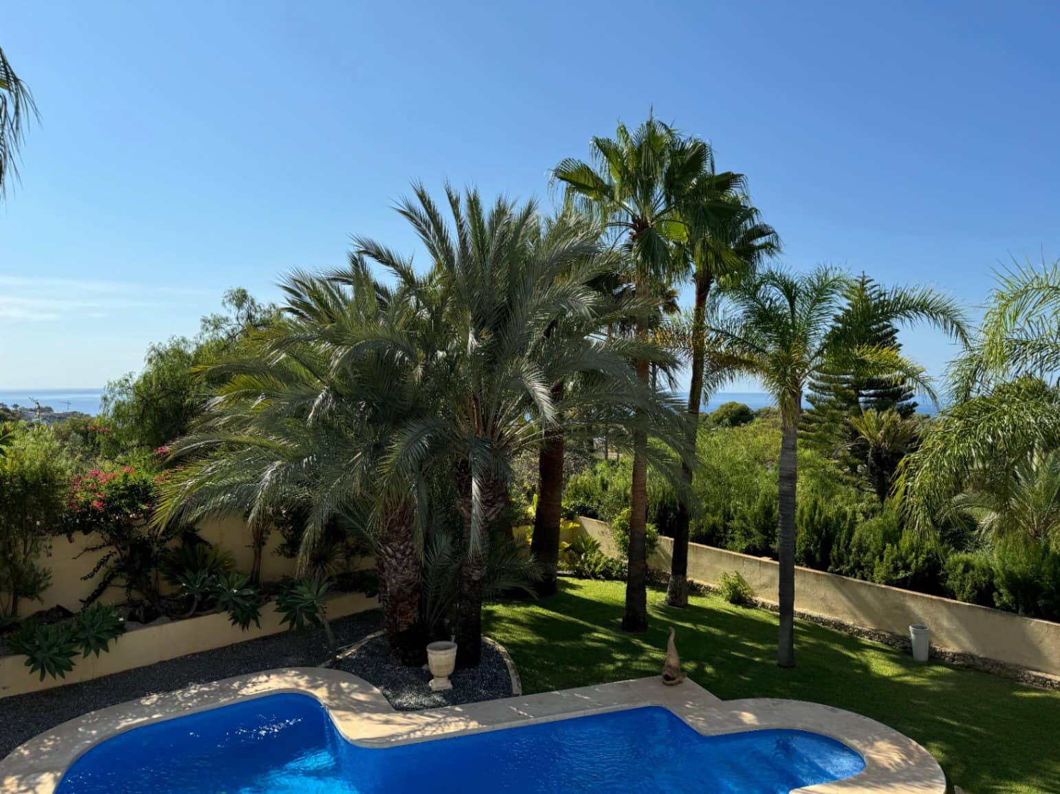 4 bedroom Villa for sale in Benissa with pool garage - € 1,350,000 (Ref: 4416640)