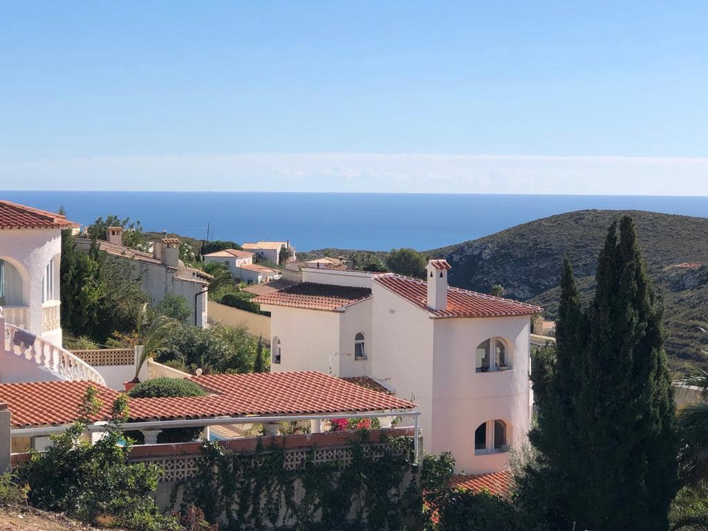 4 bedroom Villa for sale in Cumbre del Sol with pool garage - € 900,000 (Ref: 7247171)