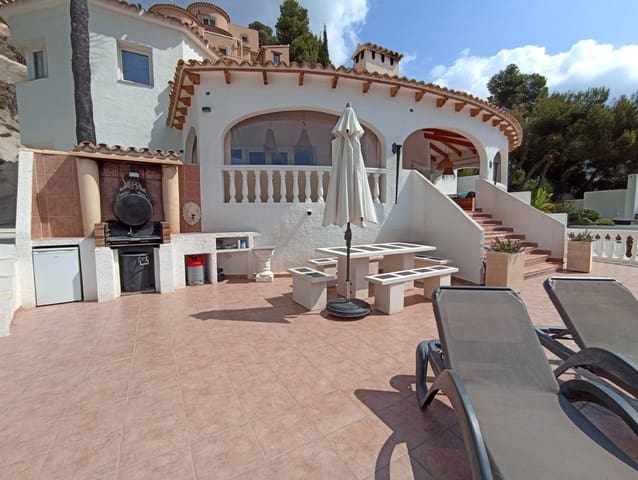 4 sovrum Villa till salu i Moraira, Teulada-Moraira med pool garage - 980 000 € (Ref: 7601013)