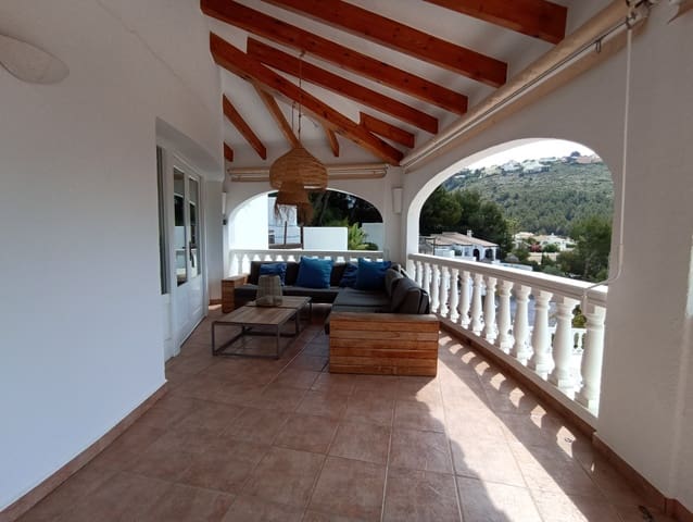 4 sovrum Villa till salu i Moraira, Teulada-Moraira med pool garage - 980 000 € (Ref: 7601013)