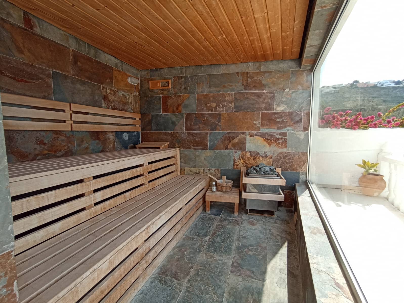 4 sovrum Villa till salu i Moraira med pool garage - 980 000 € (Ref: 7601013)