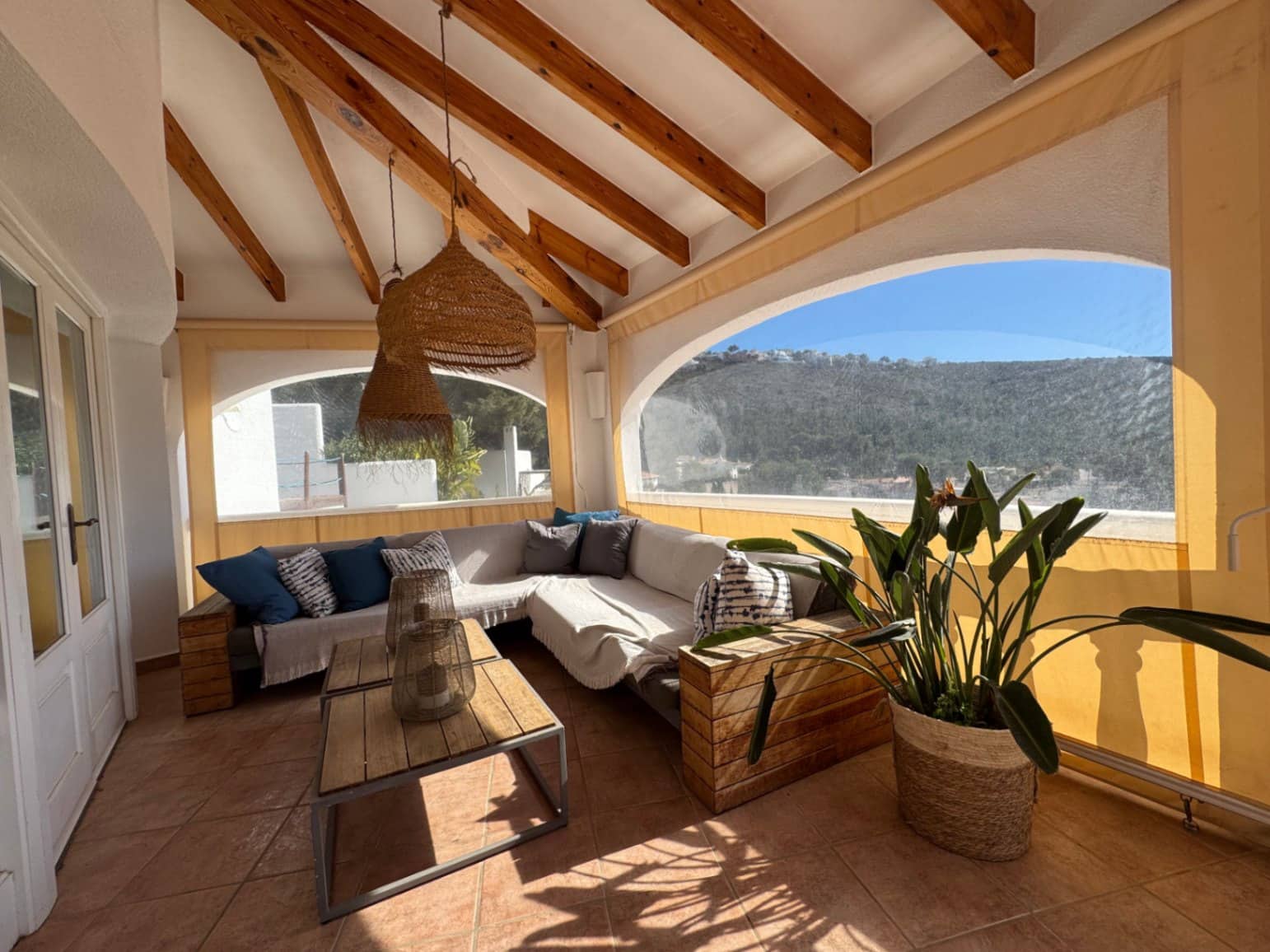 4 bedroom Villa for sale in Moraira with pool garage - € 980,000 (Ref: 7601013)