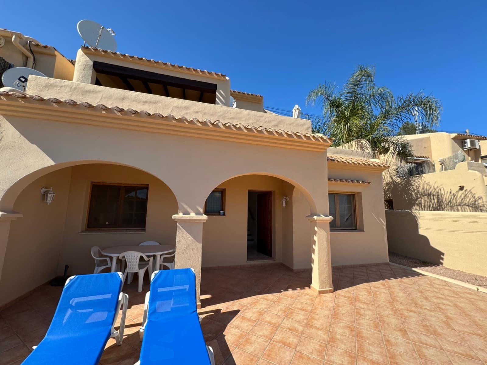 Bungalow de 3 chambres à louer à Moraira avec piscine garage - 1 400 € (Ref: 7656241)