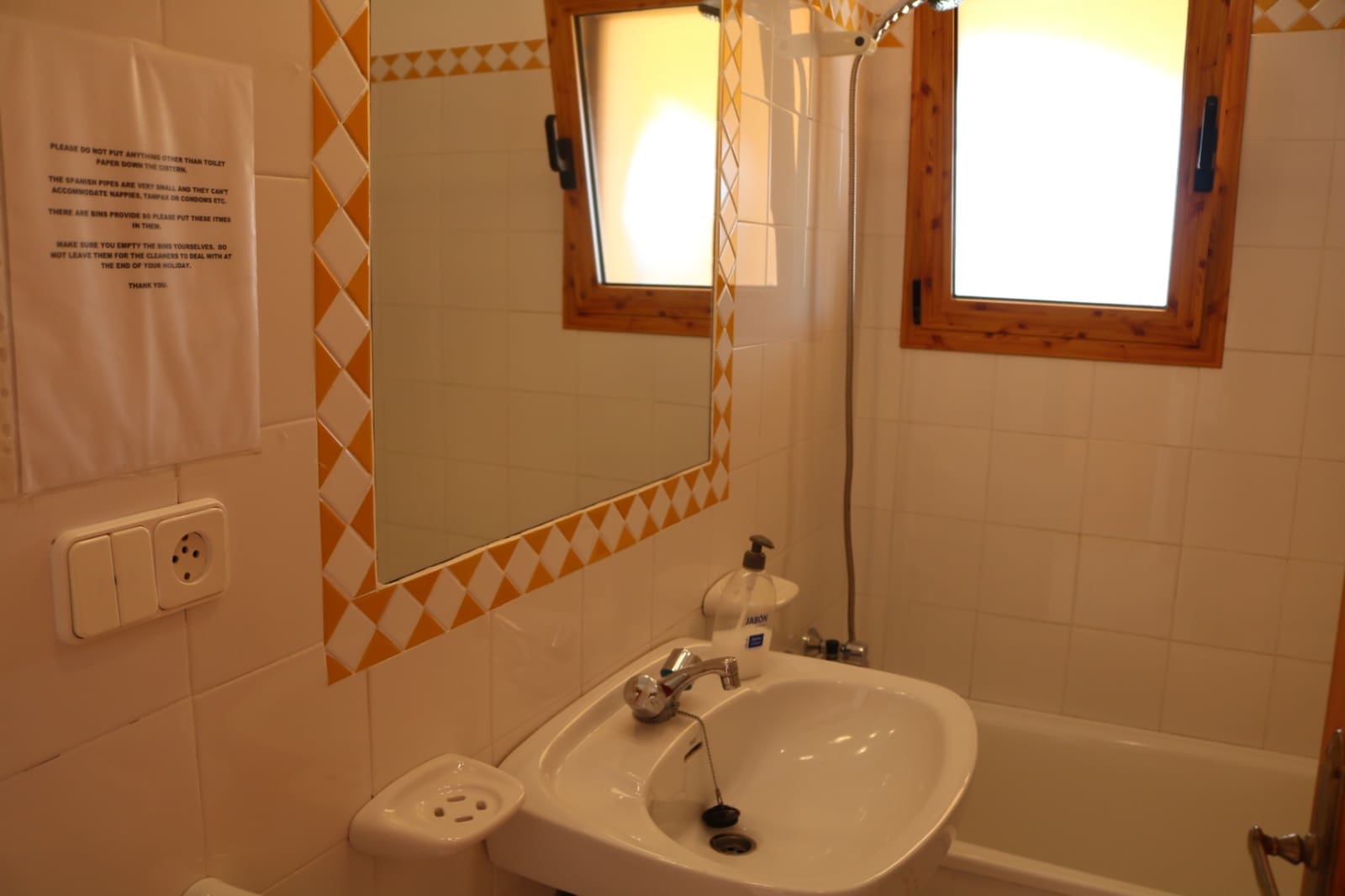 Bungalow de 3 chambres à louer à Moraira avec piscine garage - 1 400 € (Ref: 7656241)