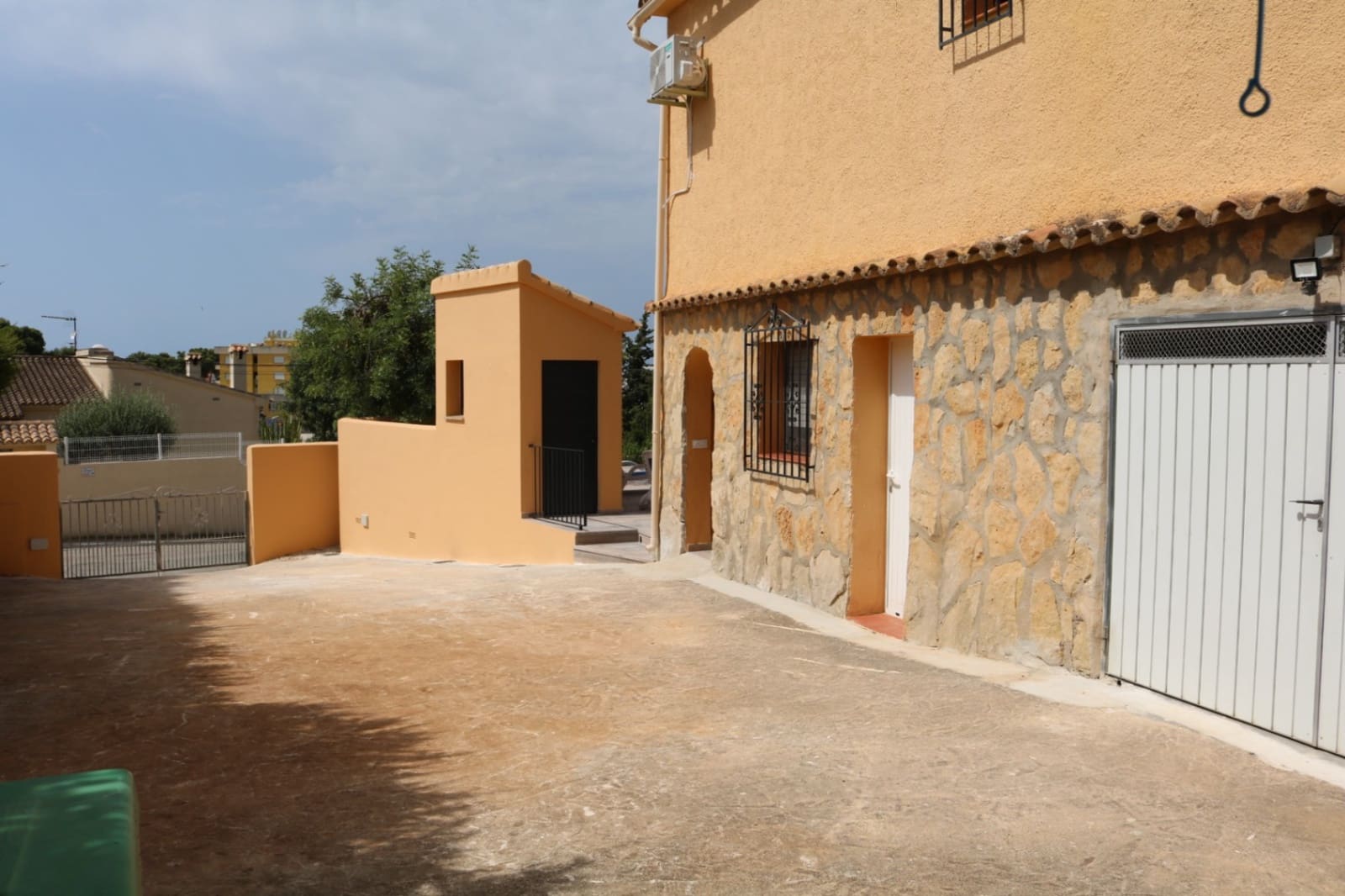 4 soveværelse Villa til leje i Moraira med swimmingpool garage - € 1.650 (Ref: 7656242)