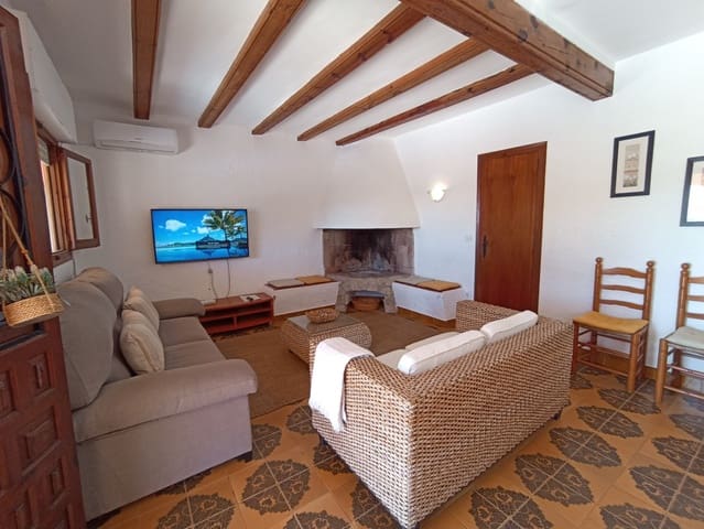 4 makuuhuone Huvila vuokrattavana paikassa Moraira, Teulada-Moraira mukana uima-altaan 
autotalli - 1 650 € (Ref: 7656242)