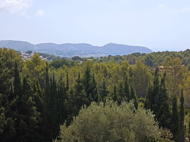 3 soveværelse Villa til salg i Moraira, Teulada-Moraira med swimmingpool garage - € 740.000 (Ref: 7736203)
