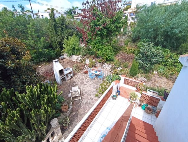 3 soveværelse Villa til salg i Moraira, Teulada-Moraira med swimmingpool garage - € 740.000 (Ref: 7736203)