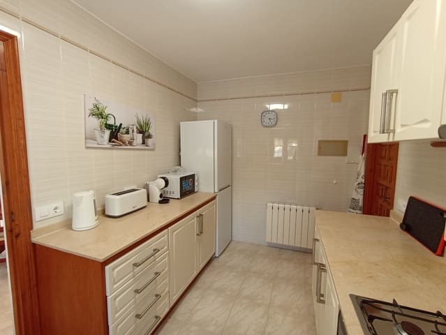 5 bedroom Villa for rent in Moraira, Teulada-Moraira with pool garage - € 2,200 (Ref: 7912924)