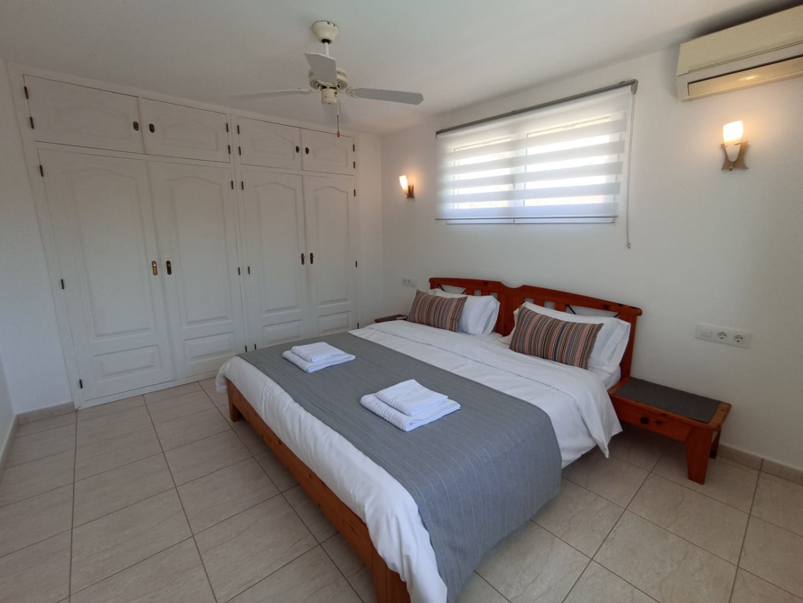 Villa/Maison de 5 chambres à louer à Moraira avec piscine garage - 2 200 € (Ref: 7912924)