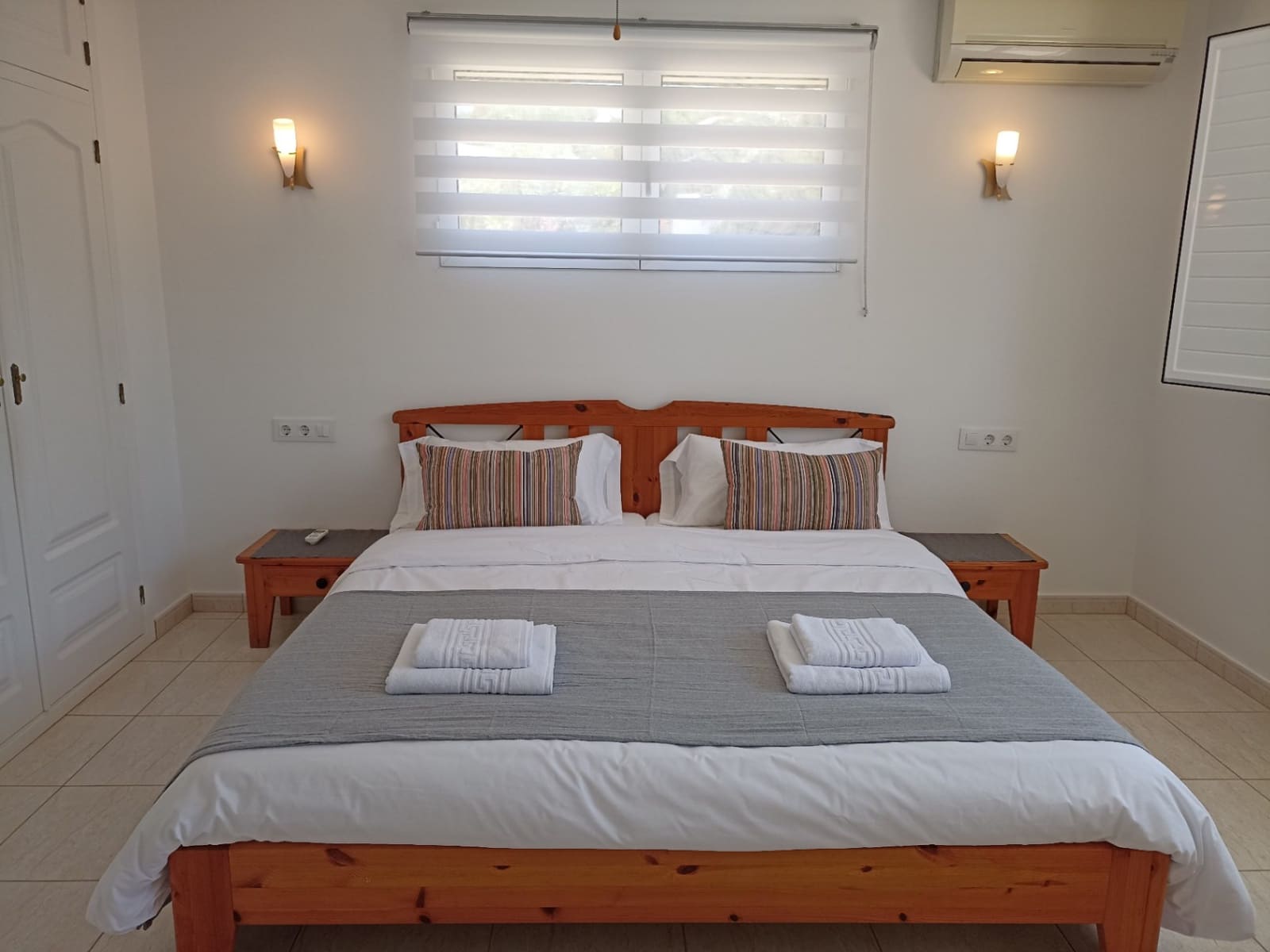 Villa/Maison de 5 chambres à louer à Moraira avec piscine garage - 2 200 € (Ref: 7912924)