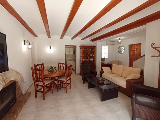 5 bedroom Villa for rent in Moraira, Teulada-Moraira with pool garage - € 2,200 (Ref: 7912924)