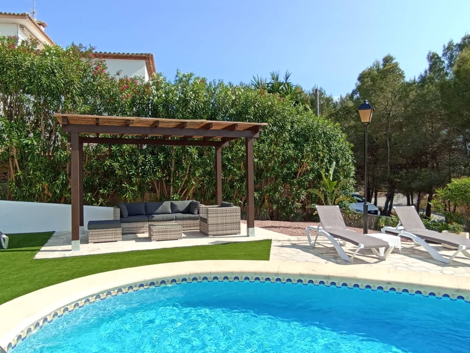 Villa/Maison de 5 chambres à louer à Moraira avec piscine garage - 2 200 € (Ref: 7912924)