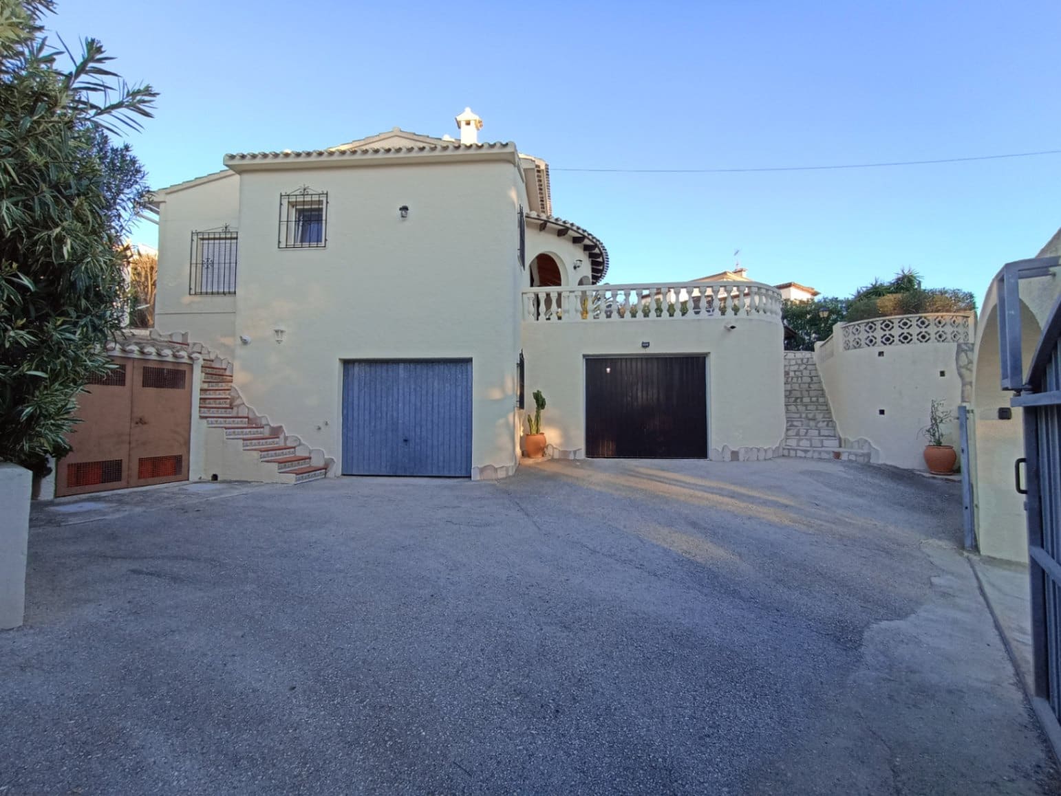 Villa/Maison de 5 chambres à louer à Moraira avec piscine garage - 2 200 € (Ref: 7912924)