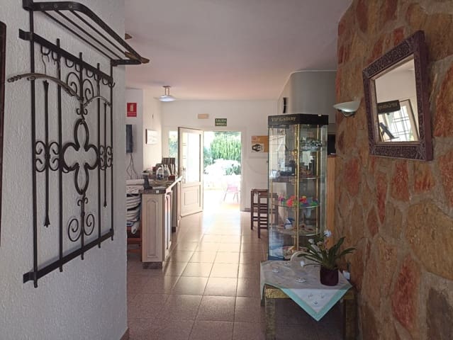 2 soveværelse Villa til salg i Moraira, Teulada-Moraira med swimmingpool garage - € 780.000 (Ref: 7912925)