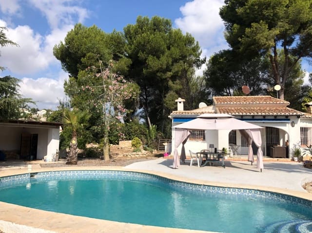 Chalet de 2 habitaciones en Moraira, Teulada-Moraira en venta con piscina garaje - 550.000 € (Ref: 7912926)