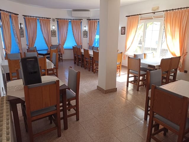 2 bedroom Commercial for sale in Moraira, Teulada-Moraira with pool garage - € 780,000 (Ref: 7935487)