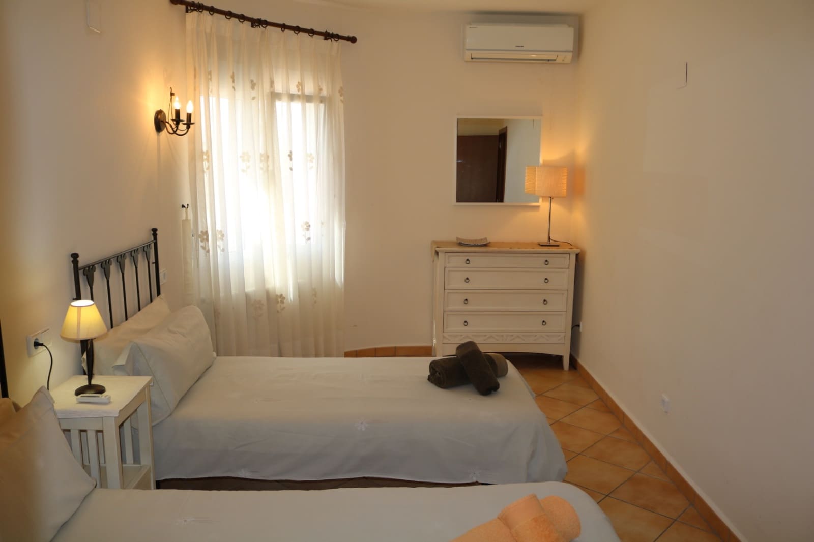 Villa/Maison de 3 chambres à louer à Moraira avec piscine garage - 1 800 € (Ref: 8001695)