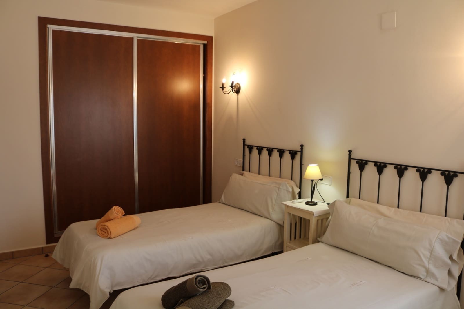 Villa/Maison de 3 chambres à louer à Moraira avec piscine garage - 1 800 € (Ref: 8001695)