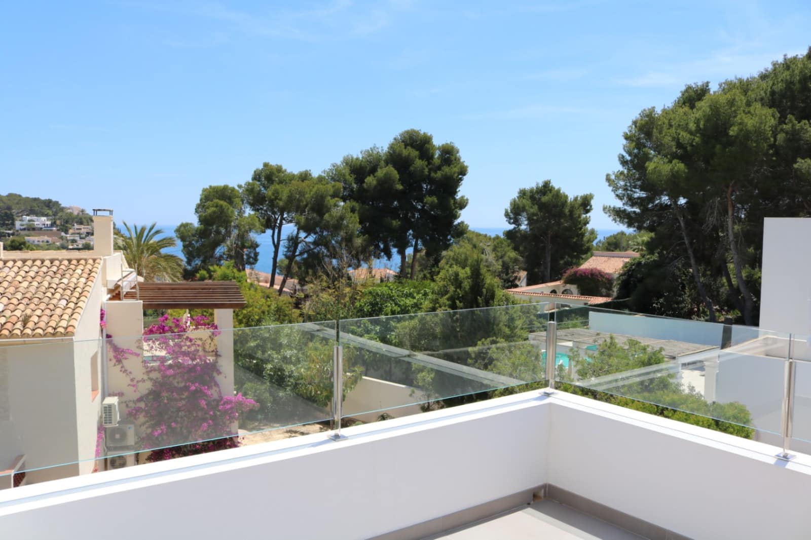 5 soveværelse Villa til leje i Benissa med swimmingpool garage - € 2.900 (Ref: 8176645)