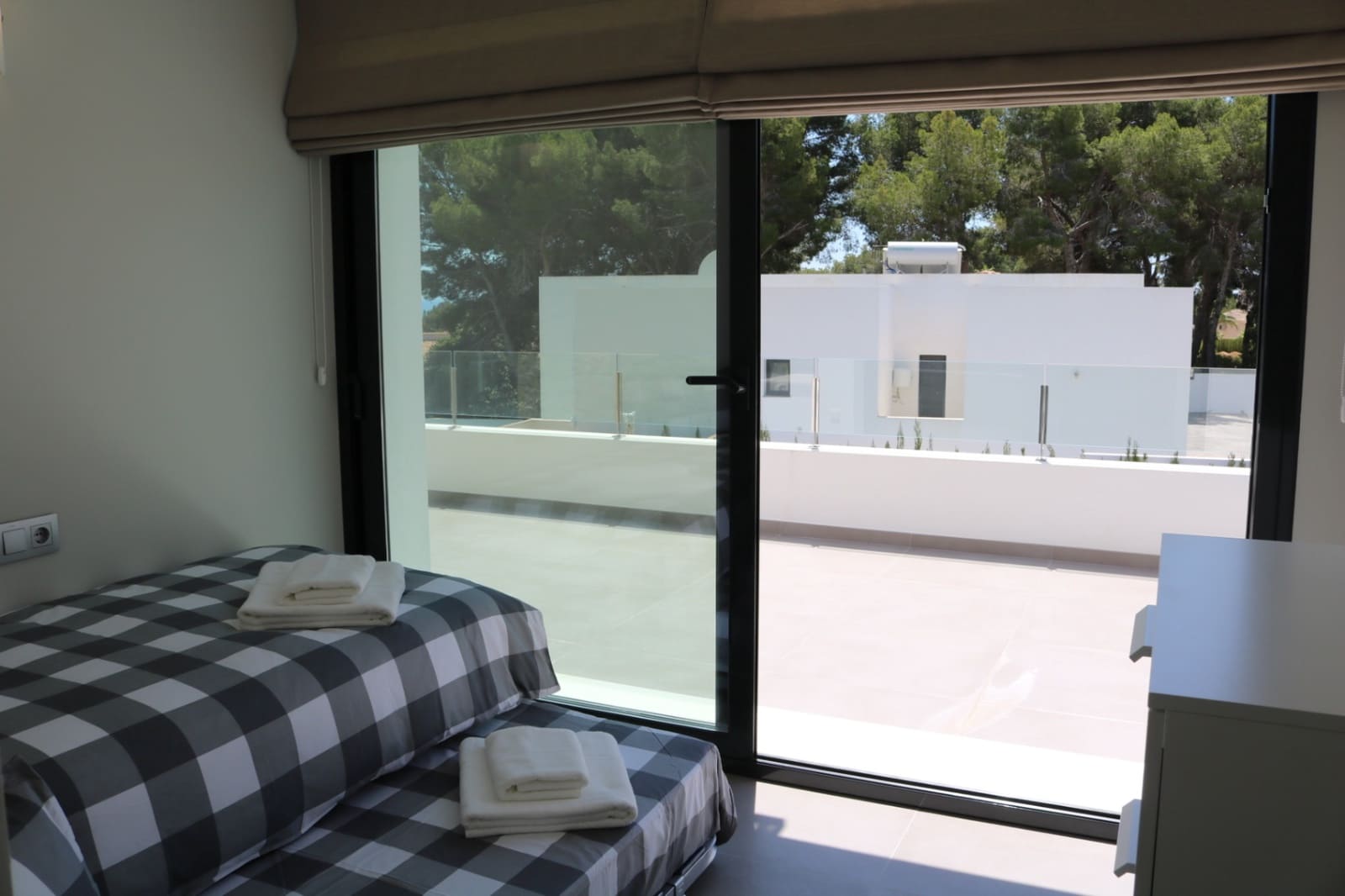 5 soveværelse Villa til leje i Benissa med swimmingpool garage - € 2.900 (Ref: 8176645)