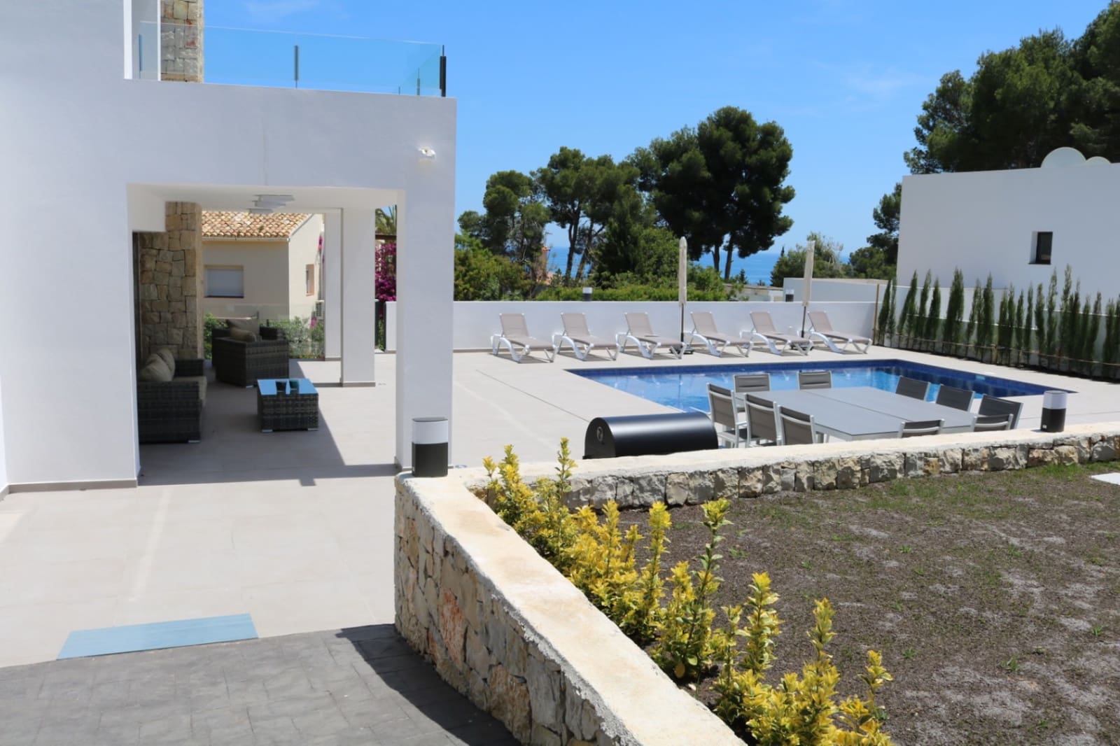 5 soveværelse Villa til leje i Benissa med swimmingpool garage - € 2.900 (Ref: 8176645)