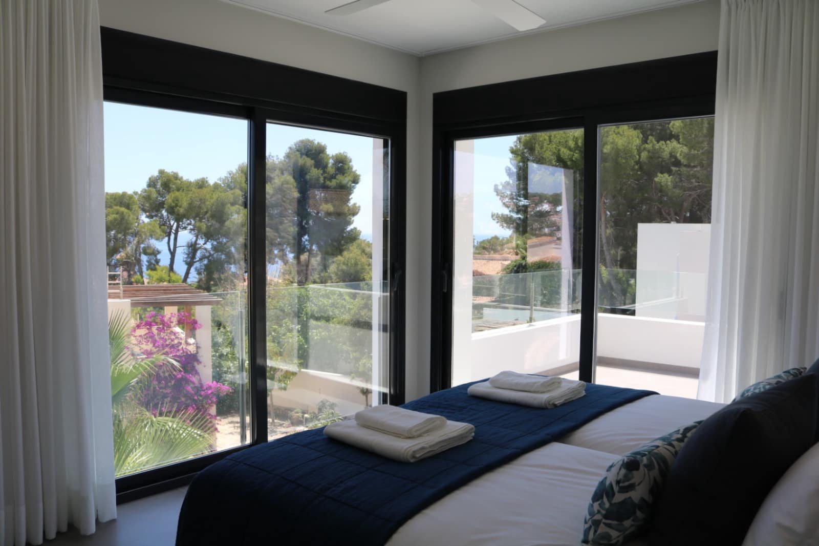 5 soveværelse Villa til leje i Benissa med swimmingpool garage - € 2.900 (Ref: 8176645)