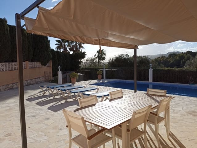 4 bedroom Villa for rent in Paichi, Teulada-Moraira with pool garage - € 1,700 (Ref: 8176646)