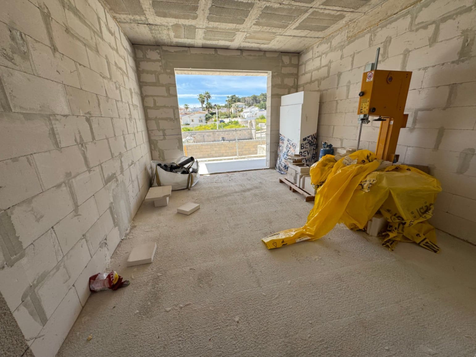 3 bedroom Villa for sale in Moraira with pool garage - € 1,475,000 (Ref: 8411969)