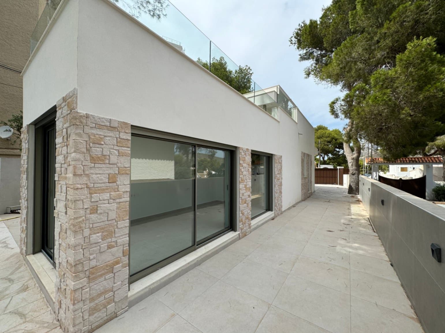4 bedroom Villa for sale in Moraira with pool garage - € 1,175,000 (Ref: 8424361)