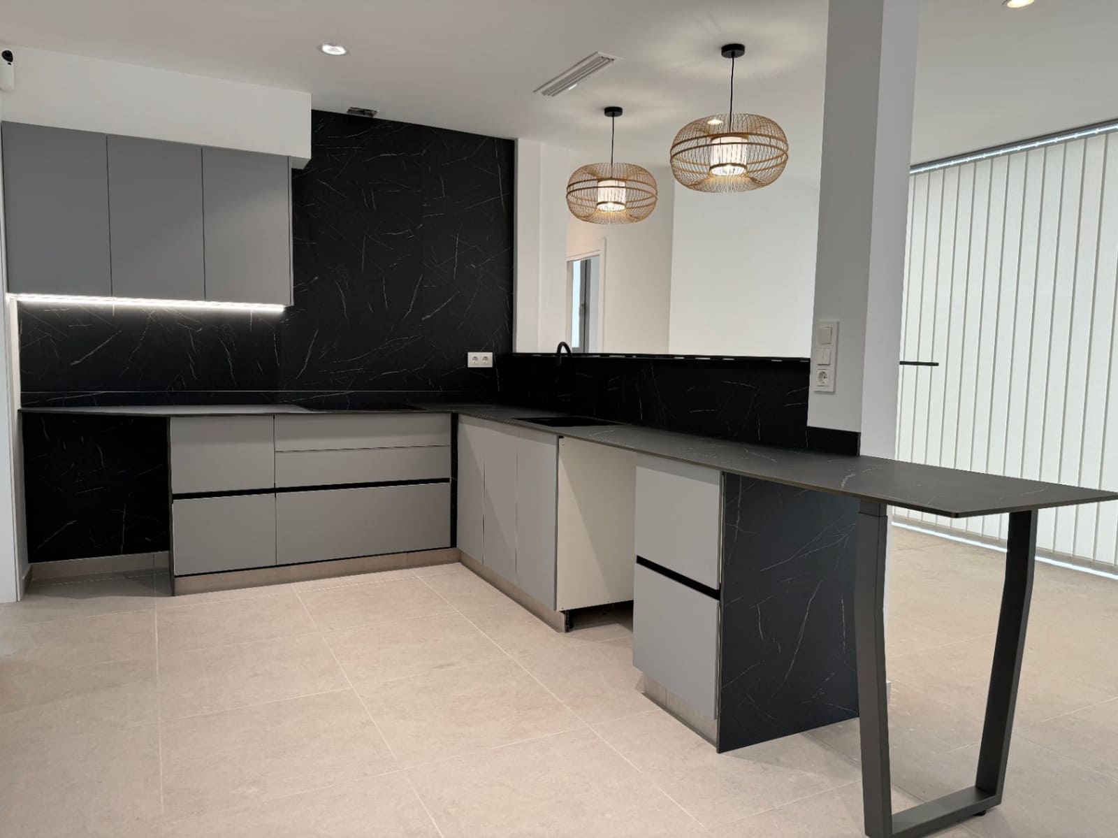 4 bedroom Villa for sale in Moraira with pool garage - € 1,175,000 (Ref: 8424361)