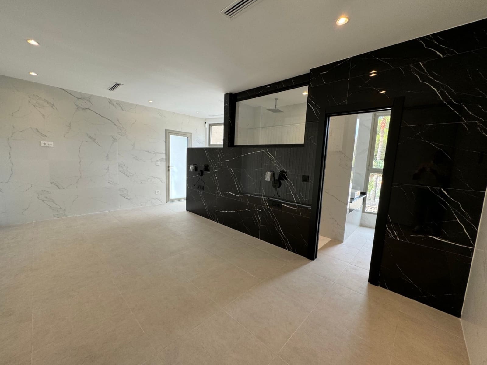 4 bedroom Villa for sale in Moraira with pool garage - € 1,175,000 (Ref: 8424361)