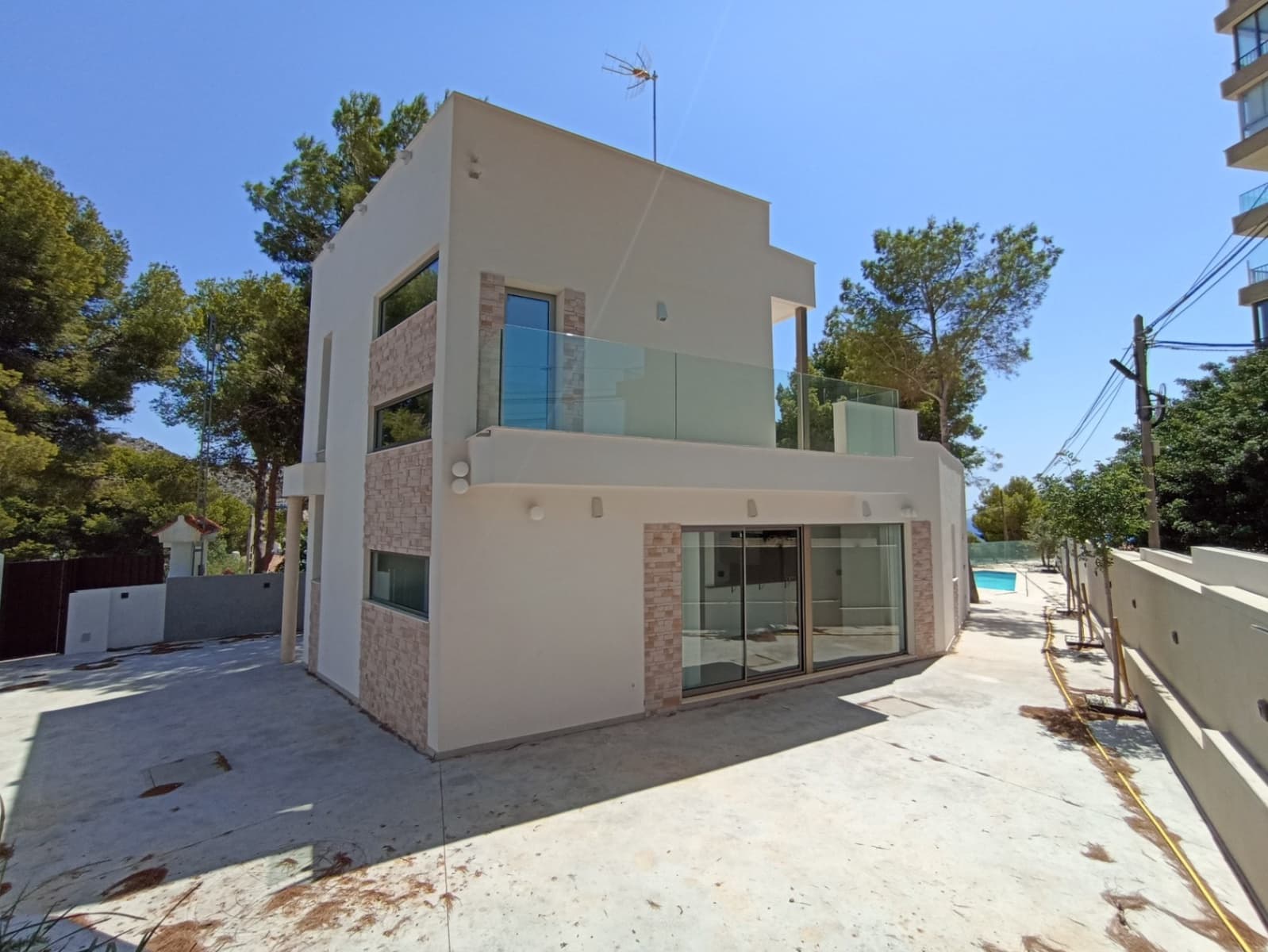 4 bedroom Villa for sale in Moraira with pool garage - € 1,175,000 (Ref: 8424361)