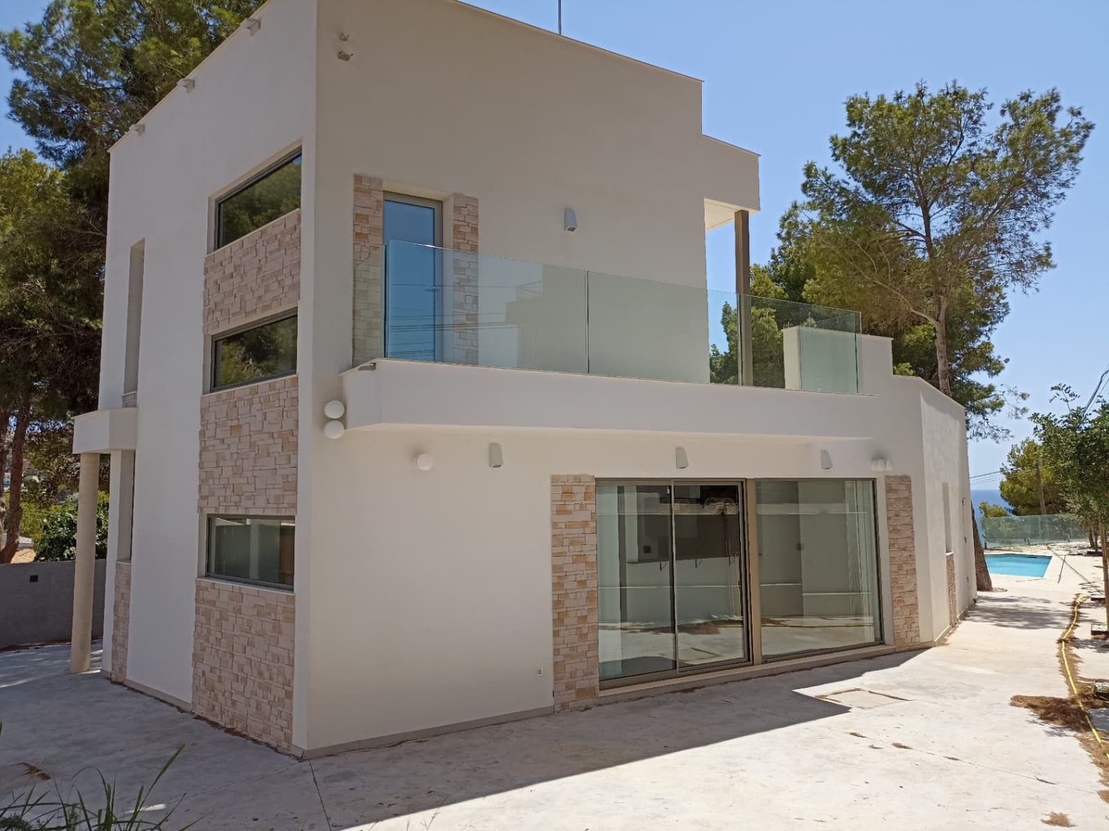 4 bedroom Villa for sale in Moraira with pool garage - € 1,175,000 (Ref: 8424361)