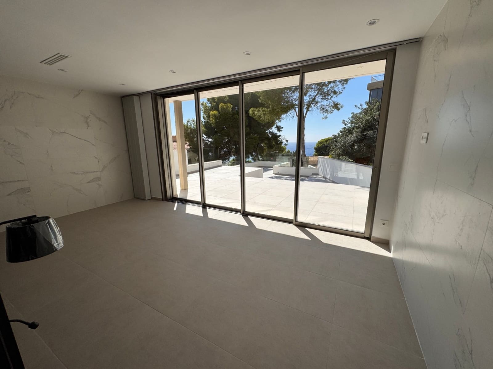 4 bedroom Villa for sale in Moraira with pool garage - € 1,095,000 (Ref: 8424361)
