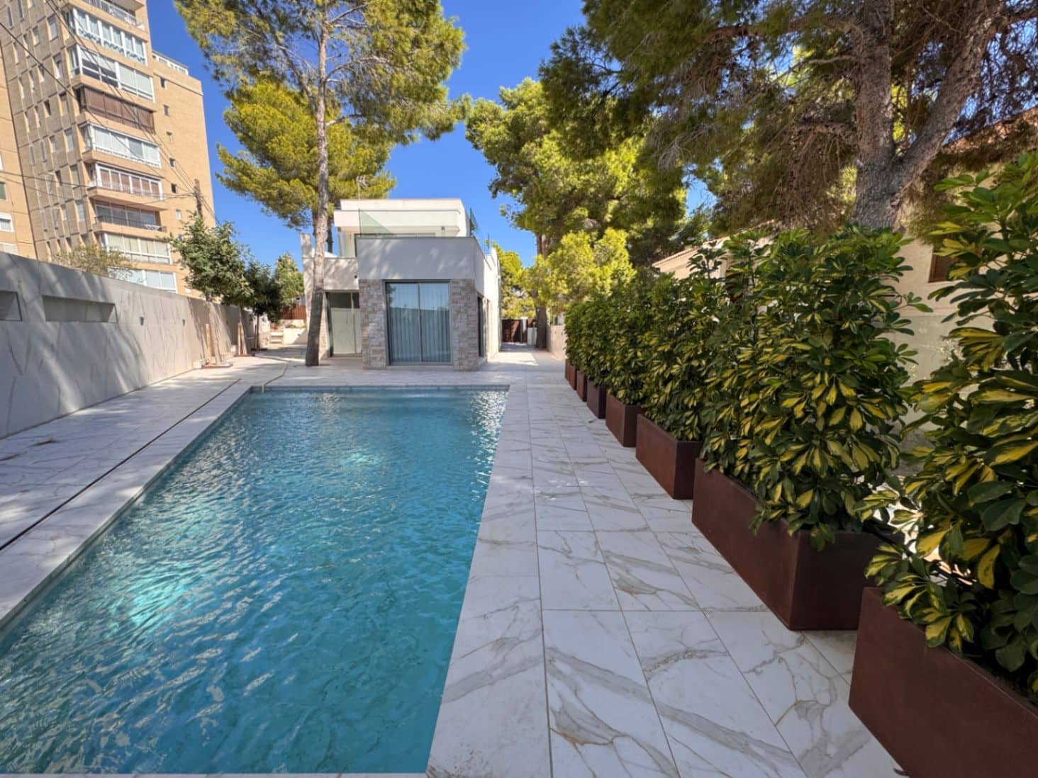 4 bedroom Villa for sale in Moraira with pool garage - € 1,095,000 (Ref: 8424361)