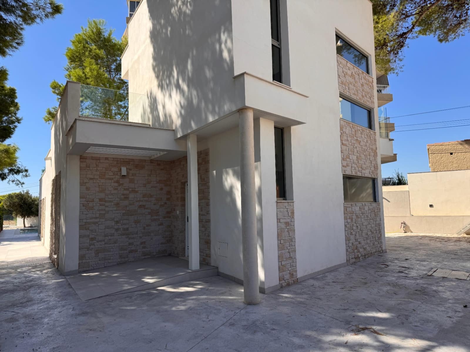 4 bedroom Villa for sale in Moraira with pool garage - € 1,095,000 (Ref: 8424361)