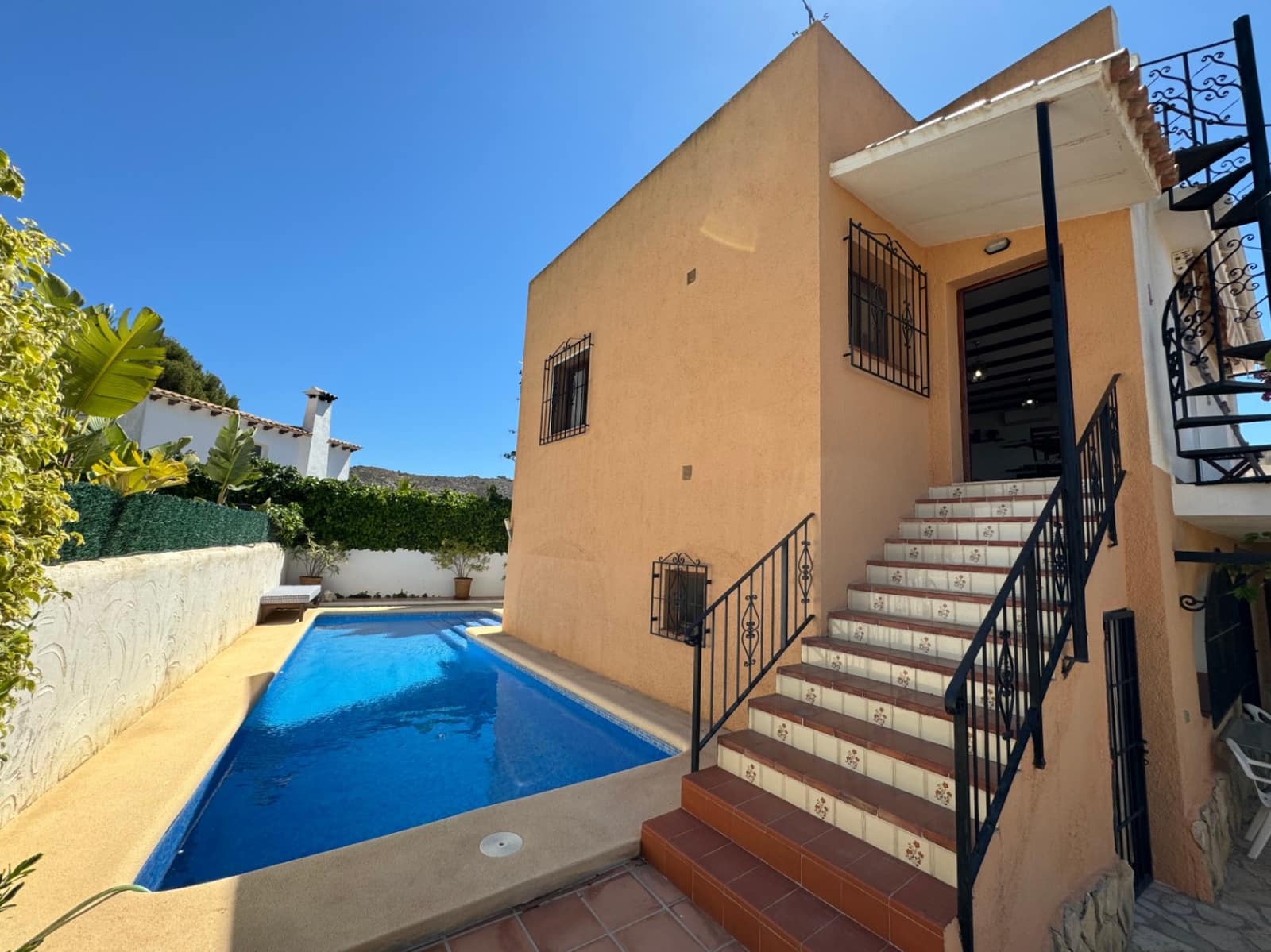 5 slaapkamer Villa te koop in Moraira met zwembad garage - € 780.000 (Ref: 8527896)