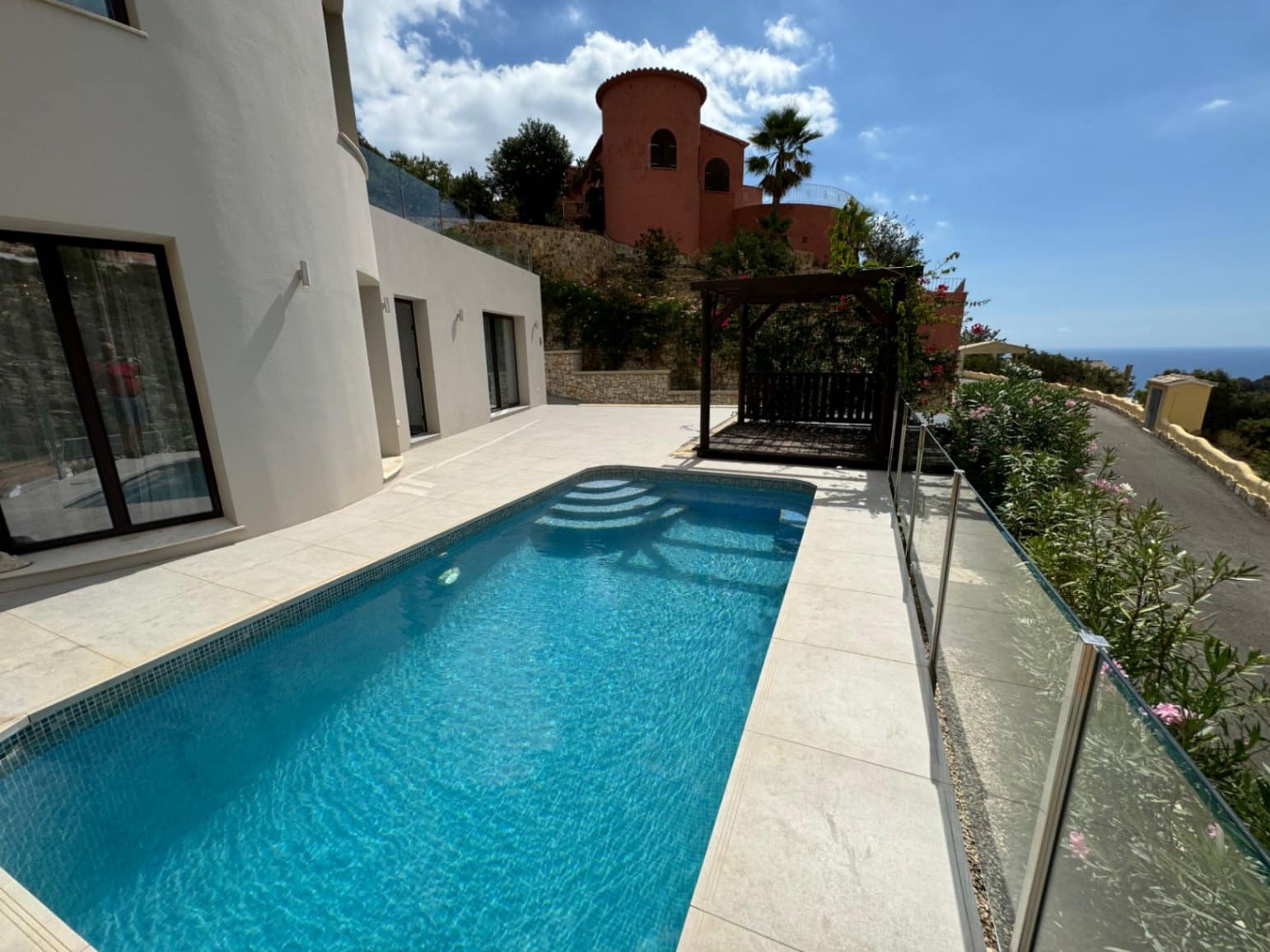 3 bedroom Villa for sale in Cumbre del Sol with pool garage - € 749,000 (Ref: 8527897)