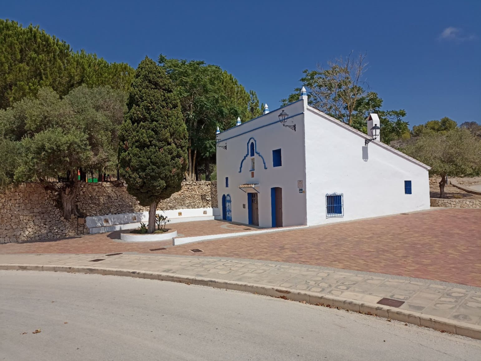 Finka/Dom wiejski na sprzedaż w Moraira - 280 000 € (Ref: 8734025)