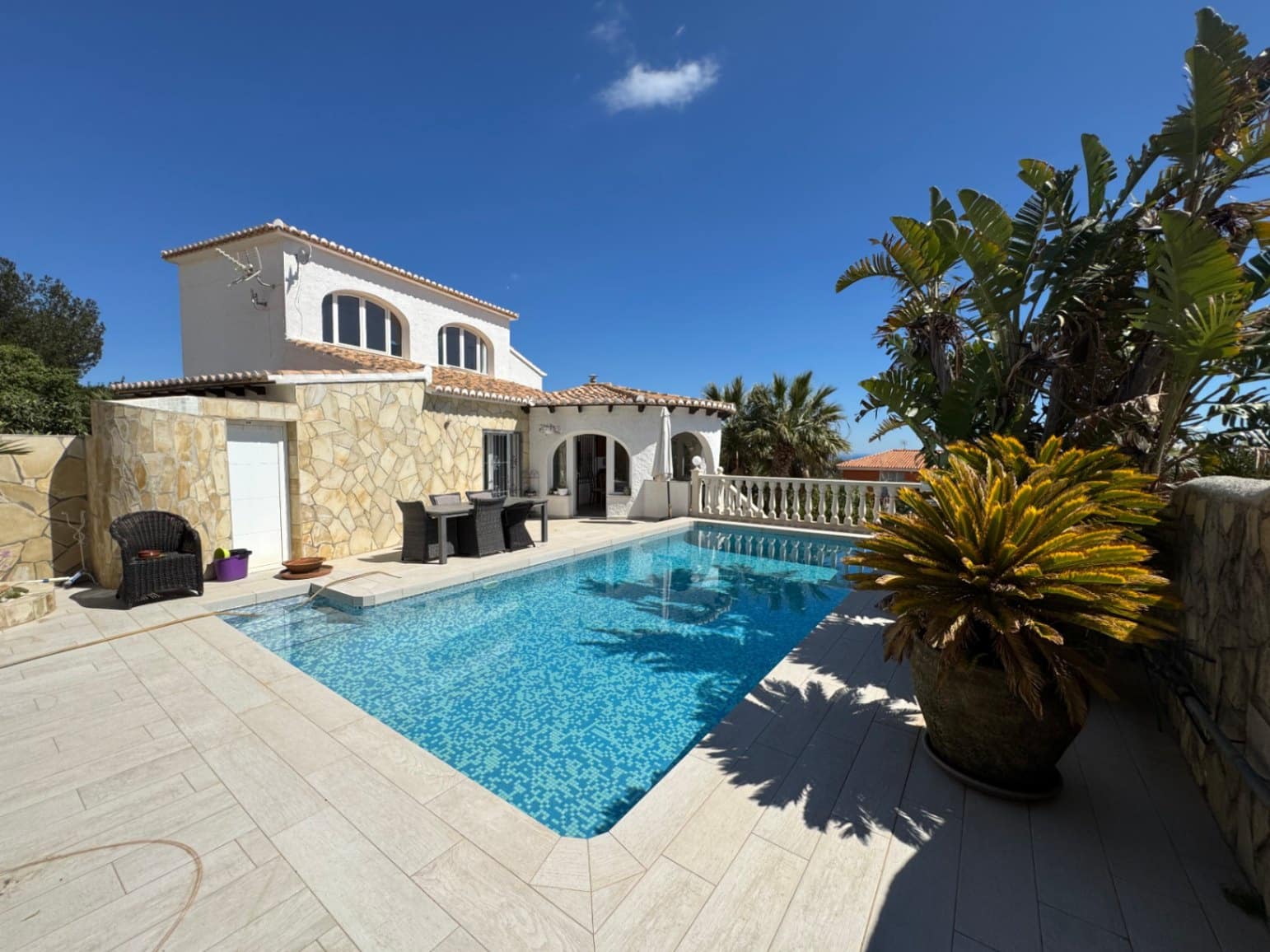 3 Zimmer Villa zu verkaufen in Cumbre del Sol mit Pool Garage - 530.000 € (Ref: 8903153)