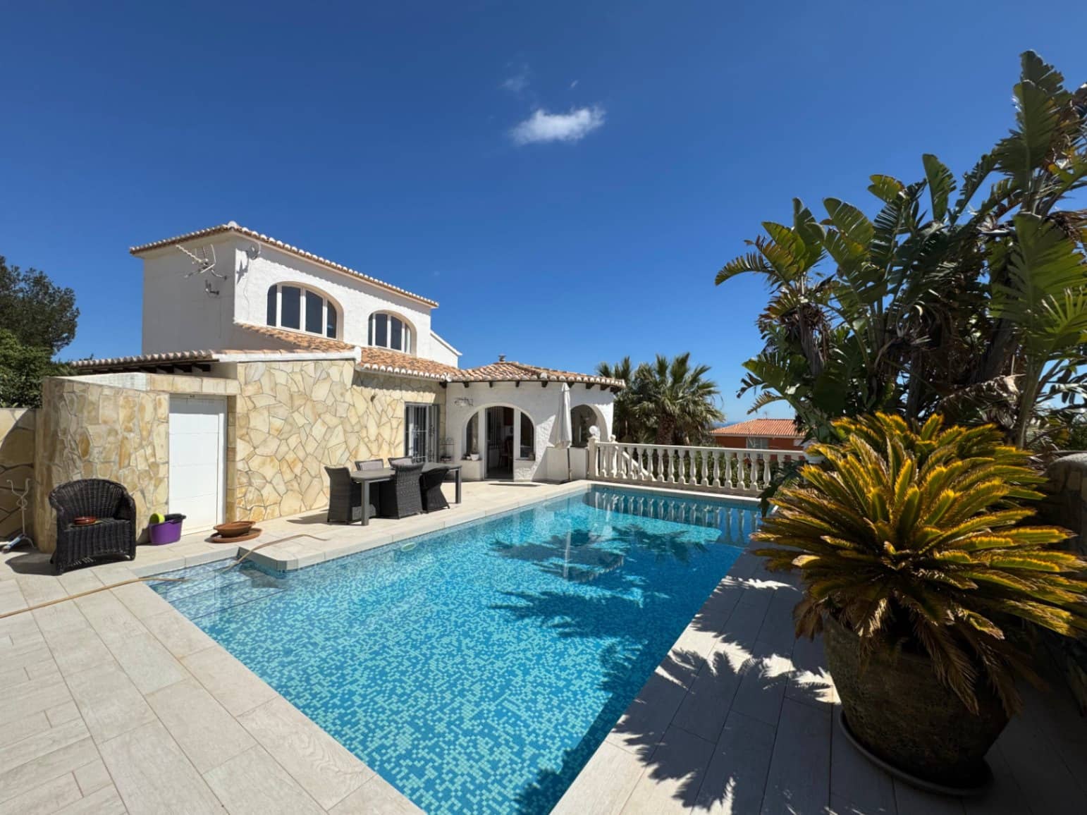 3 Zimmer Villa zu verkaufen in Cumbre del Sol mit Pool Garage - 530.000 € (Ref: 8903153)