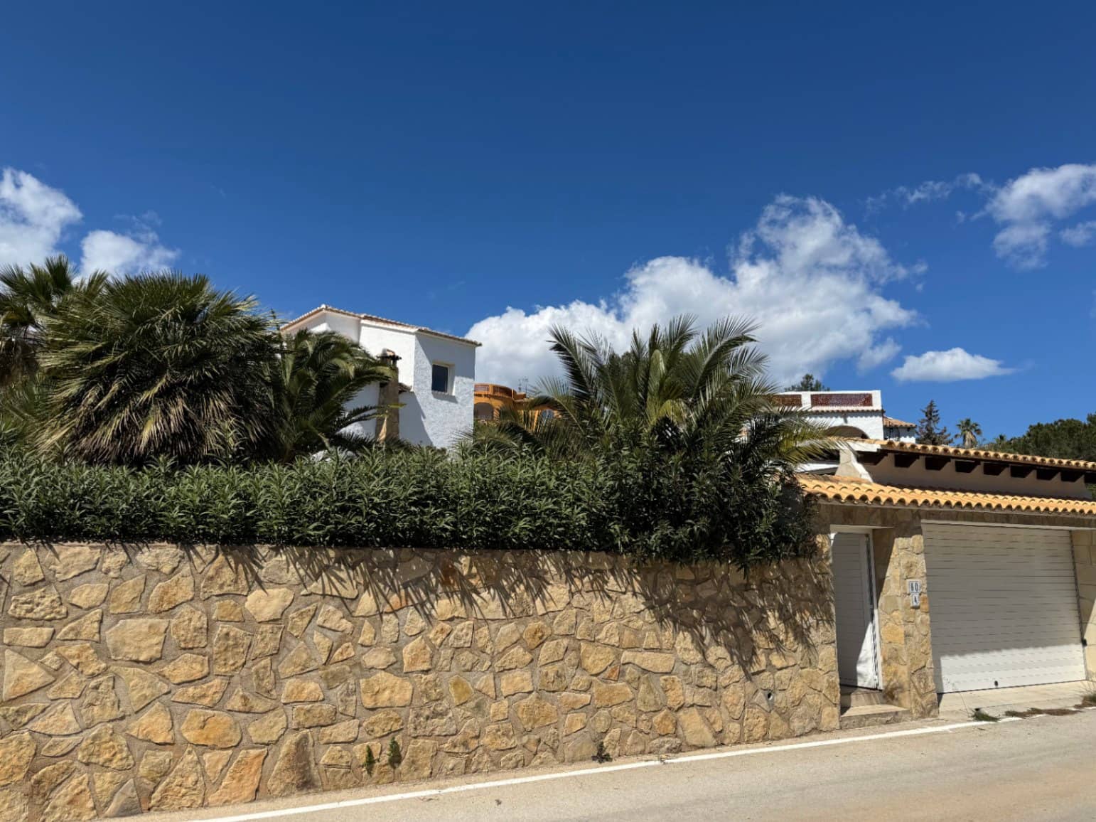 3 Zimmer Villa zu verkaufen in Cumbre del Sol mit Pool Garage - 530.000 € (Ref: 8903153)