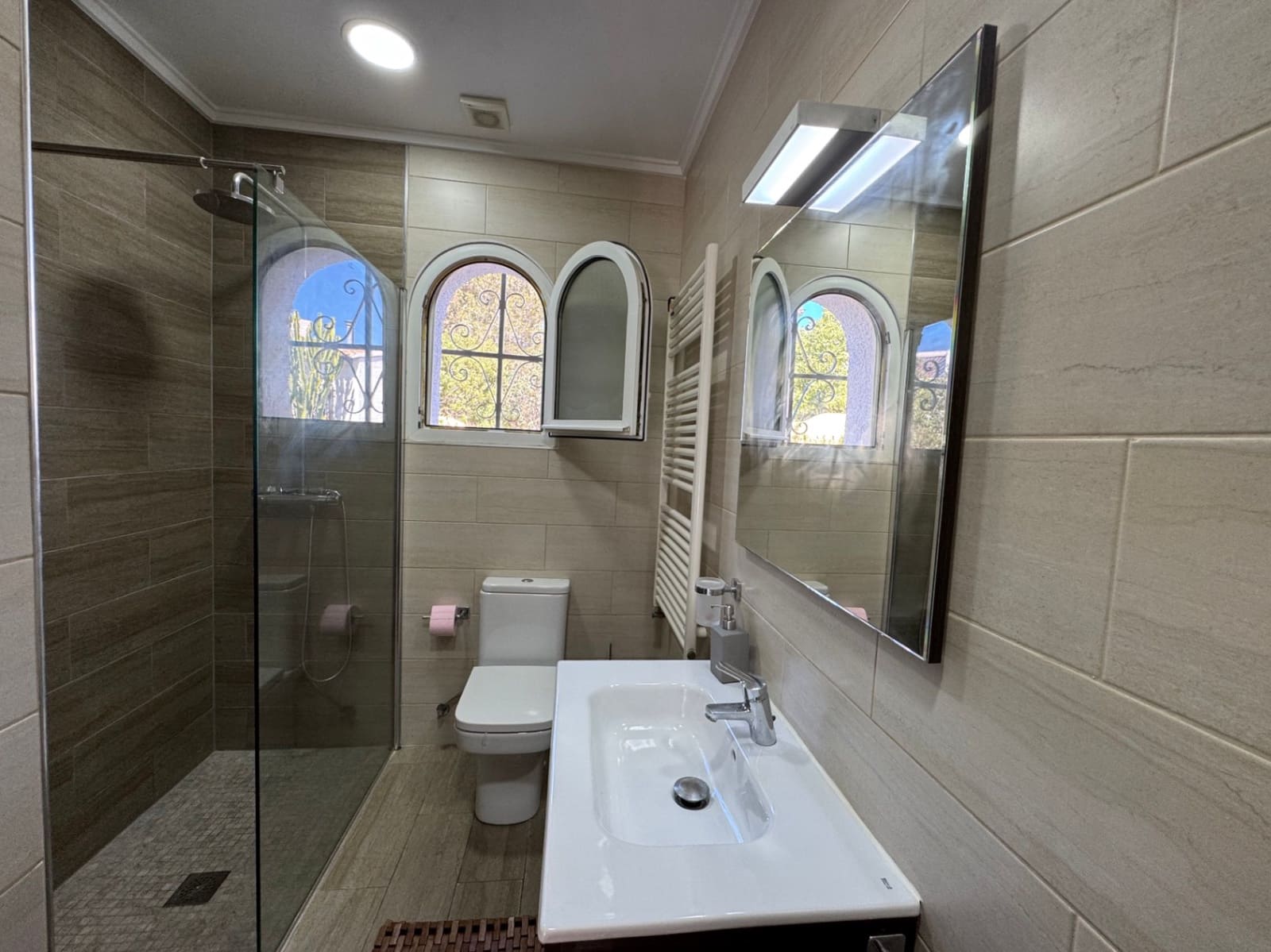 3 Zimmer Villa zu verkaufen in Cumbre del Sol mit Pool Garage - 530.000 € (Ref: 8903153)