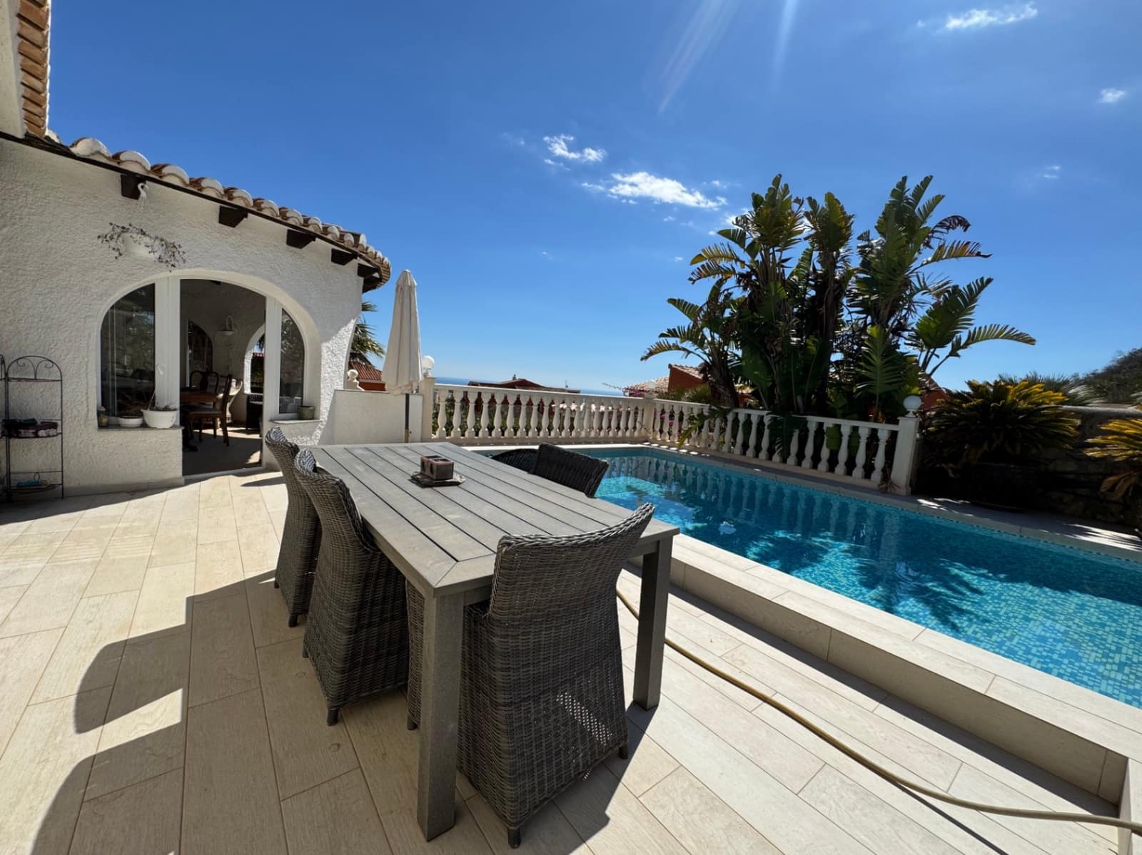 3 Zimmer Villa zu verkaufen in Cumbre del Sol mit Pool Garage - 530.000 € (Ref: 8903153)