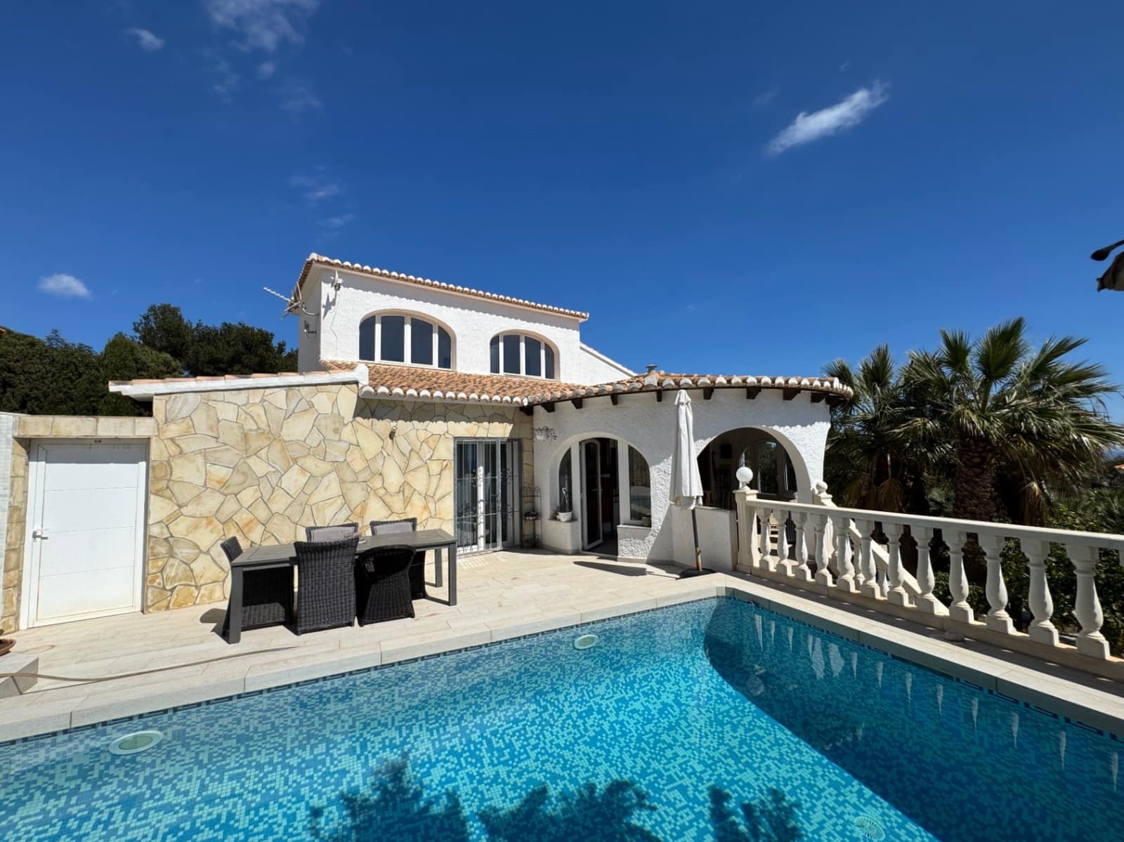 3 Zimmer Villa zu verkaufen in Cumbre del Sol mit Pool Garage - 530.000 € (Ref: 8903153)