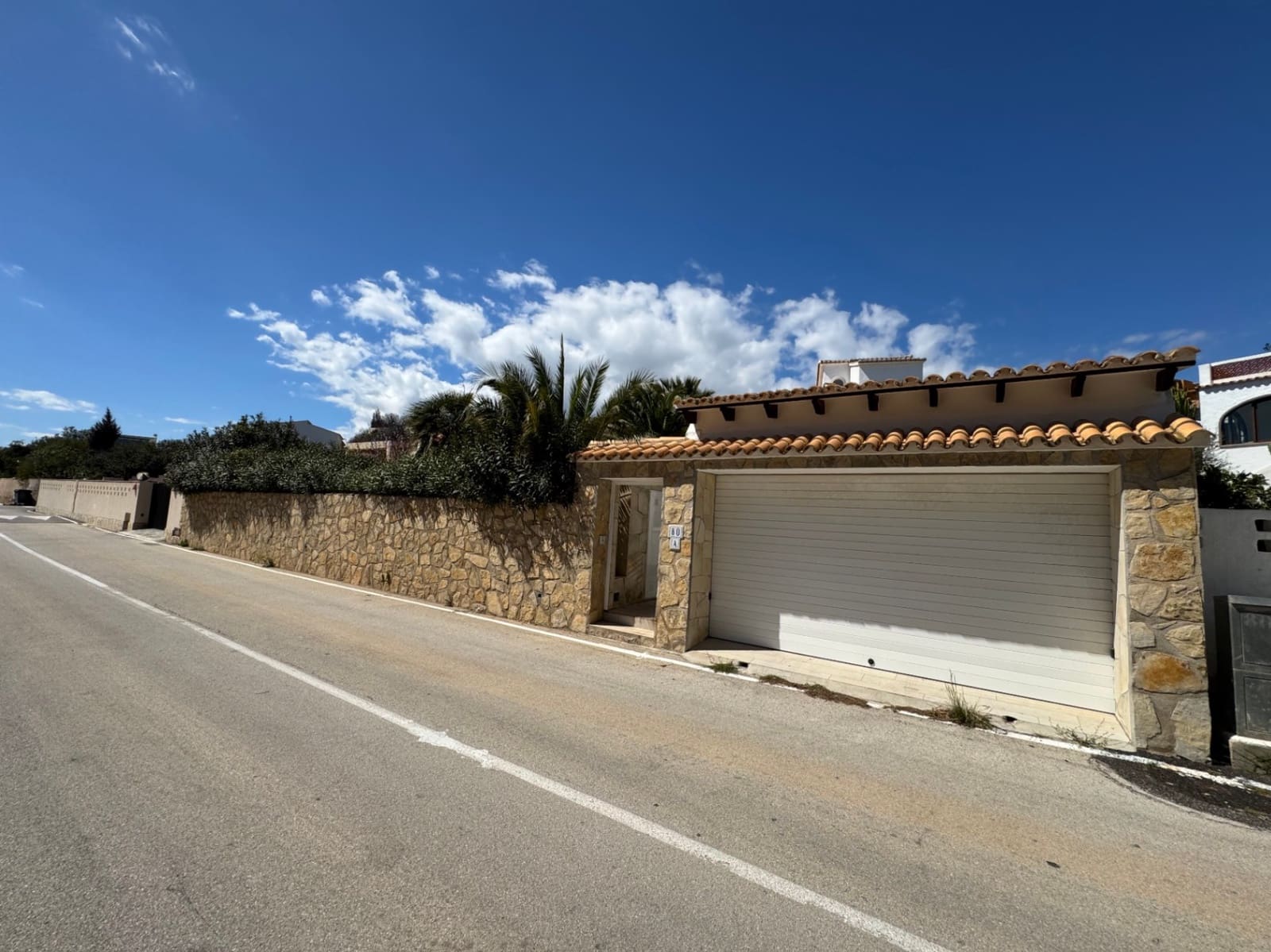 3 Zimmer Villa zu verkaufen in Cumbre del Sol mit Pool Garage - 530.000 € (Ref: 8903153)